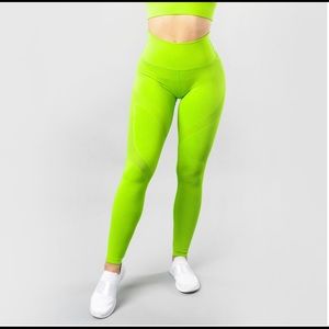 Alphalete Athletics Volt Aero Legging